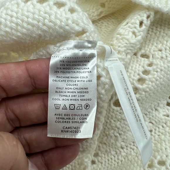 NWT NEW LOFT Cowlneck Crop Sweater Size L Cream, Off-White color, Cozy soft feel - Picture 9 of 10